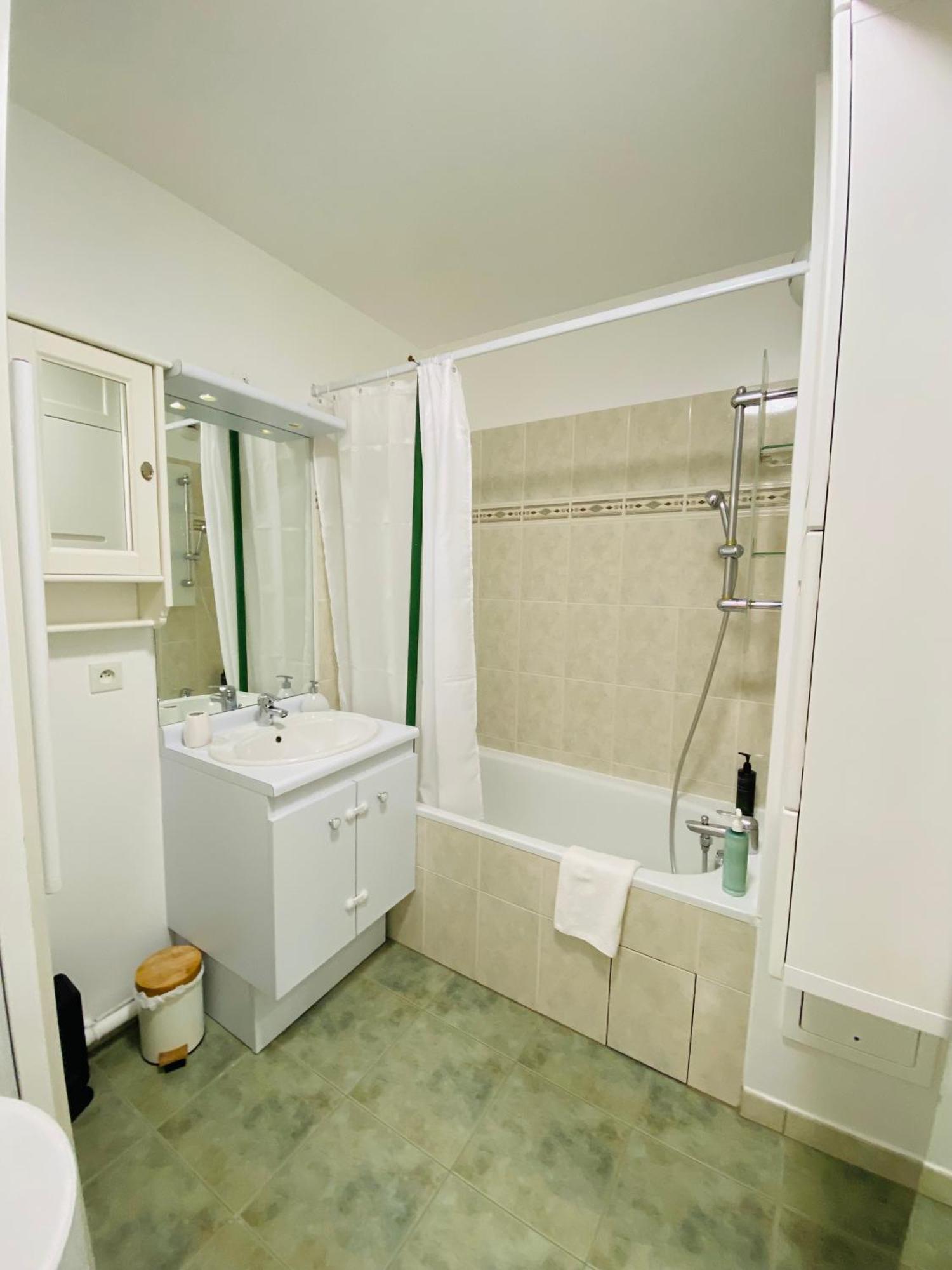 Charmant Appartement 3 Pieces Proche Rer & Disney Montévrain Eksteriør bilde